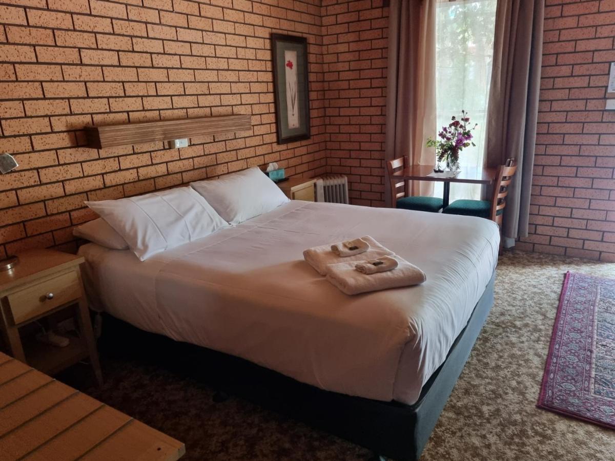 La Cochon Rose Motel Saint Arnaud Экстерьер фото