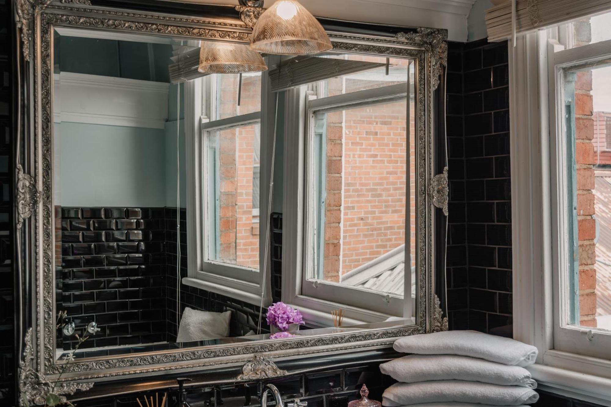 La Cochon Rose Motel Saint Arnaud Экстерьер фото